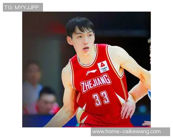 八一队与首钢激战正酣谁将赢得这场篮球巅峰对决的荣耀