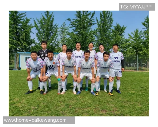 加维引领新风潮如何在足球场上展现个人魅力与团队精神